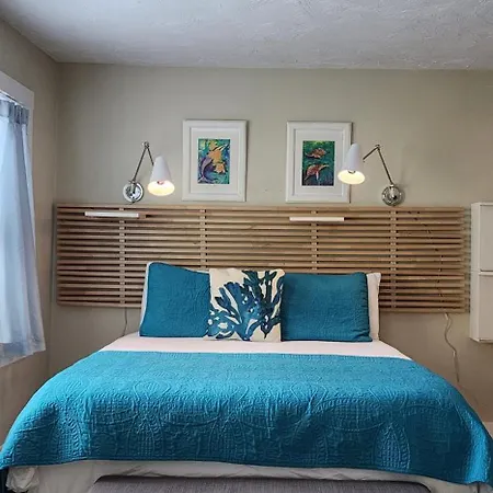 Cozy Beach Rental 1B/1B